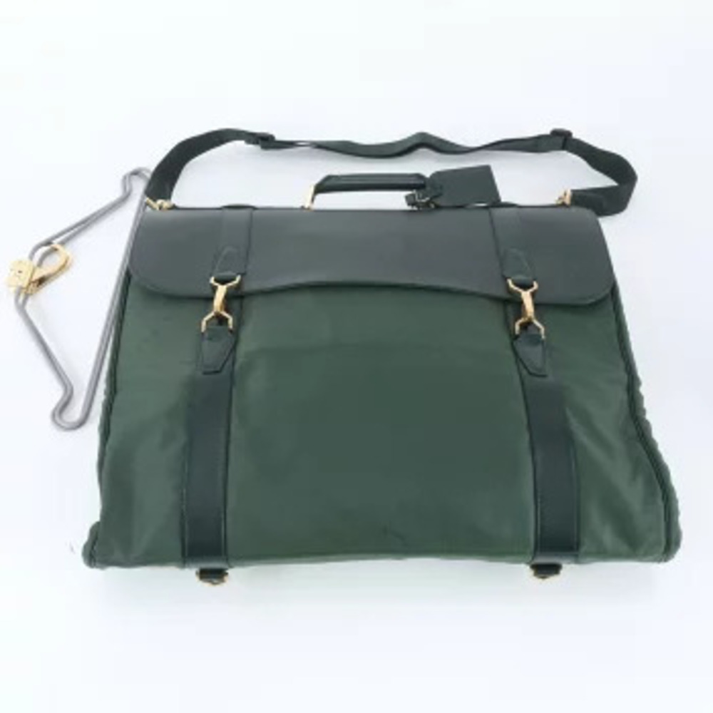 Louis Vuitton Taiga Portable Gibeciere Leather Garment Crossbody Bag Green
